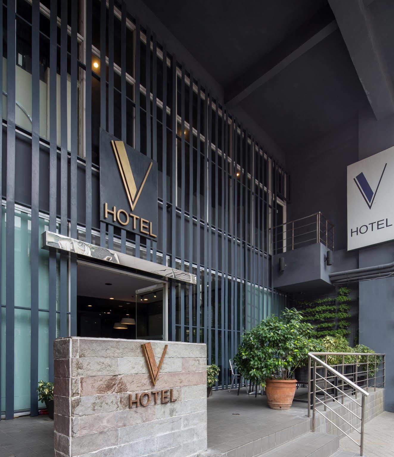 V Hotel Manila Kültér fotó