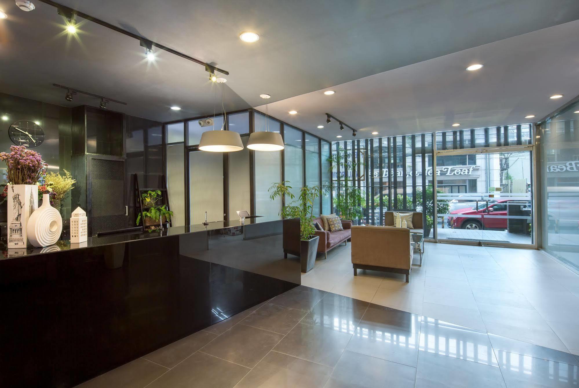 V Hotel Manila Kültér fotó